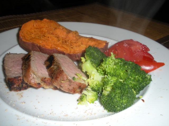 Pork tenderloin with sweet potato and broccoli
