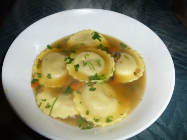 Ravioli in brodo