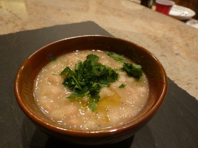White beans with olive oil and parsley