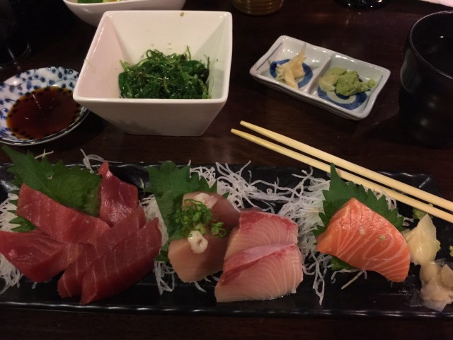 Wakame salad and sashimi