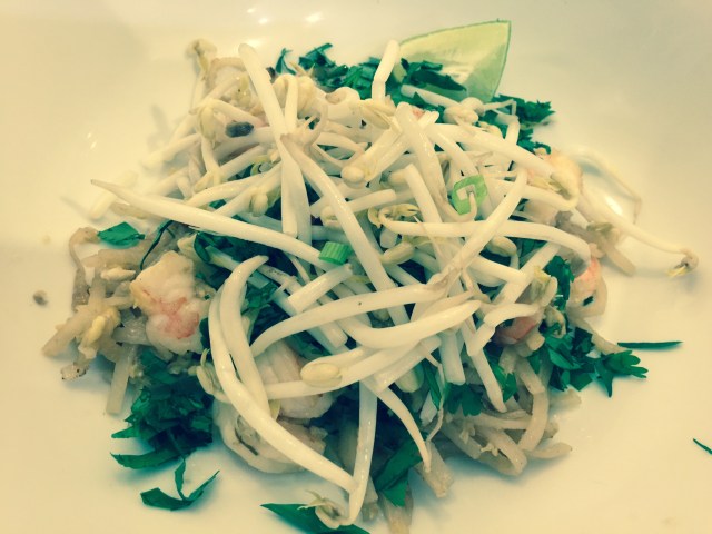 Shrimp pad Thai