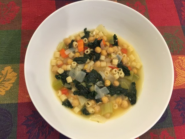 Chickpea stew with kale and ditalini