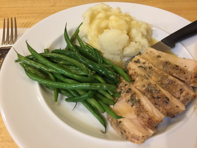 Sous vide chicken with mashed potatoes and green beans