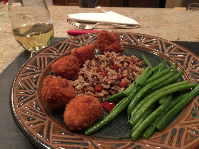 Fried scallops with rice medley and haricot vert